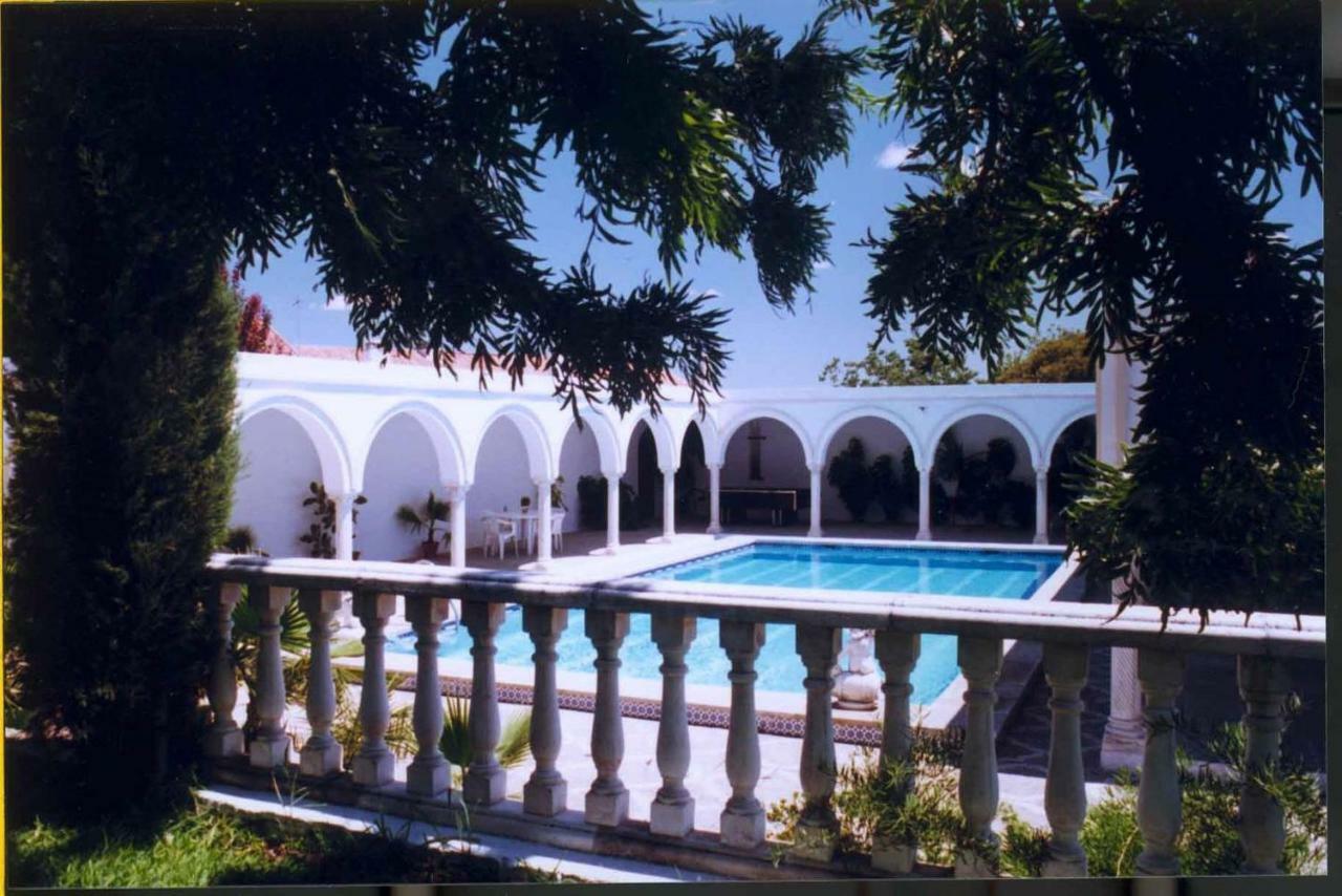 Villa Del Manzano Villanueva del Ariscal المظهر الخارجي الصورة