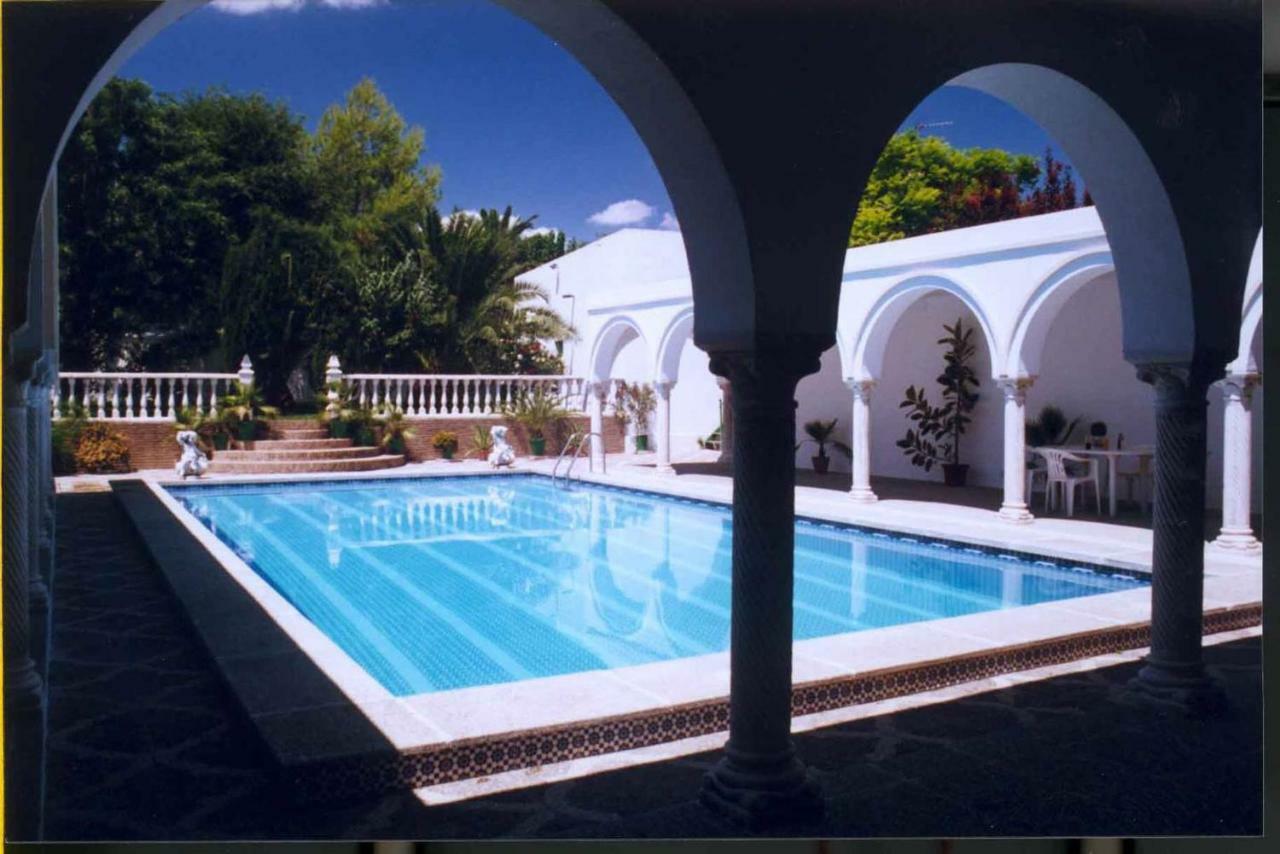 Villa Del Manzano Villanueva del Ariscal المظهر الخارجي الصورة